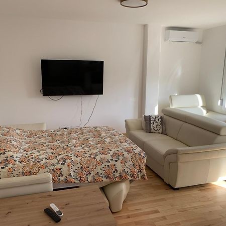 Premium Stan Novi Beograd Lejlighed Eksteriør billede